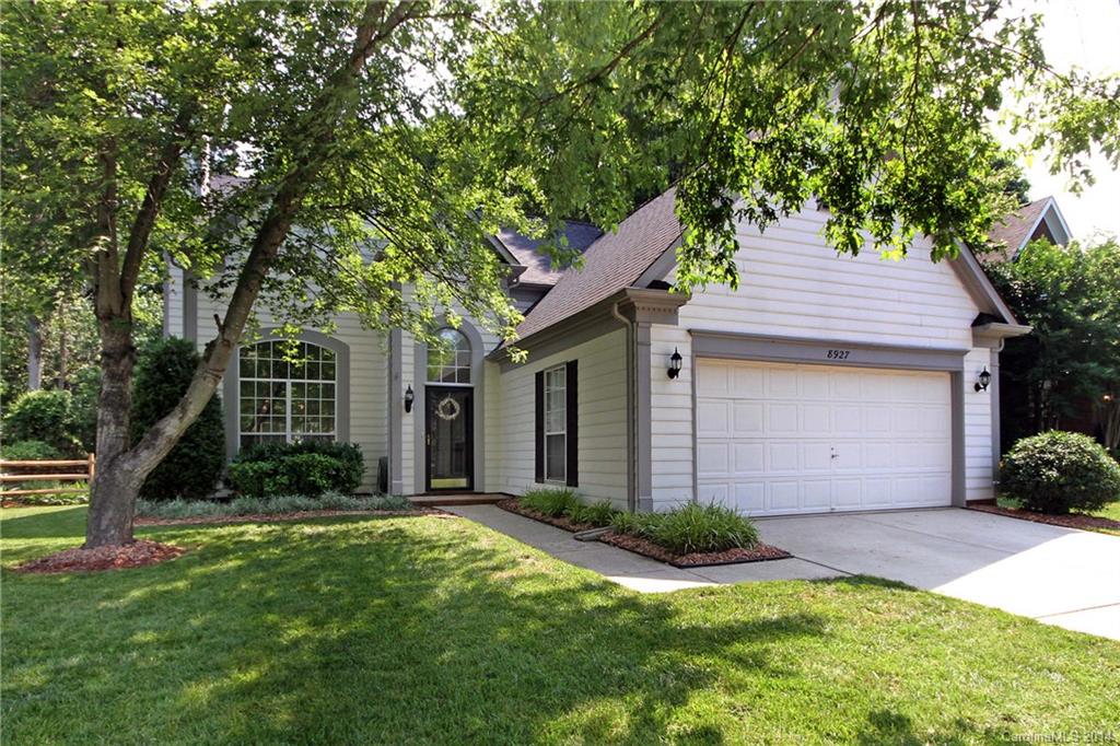 8927 Raven Park Drive Charlotte NC 28216