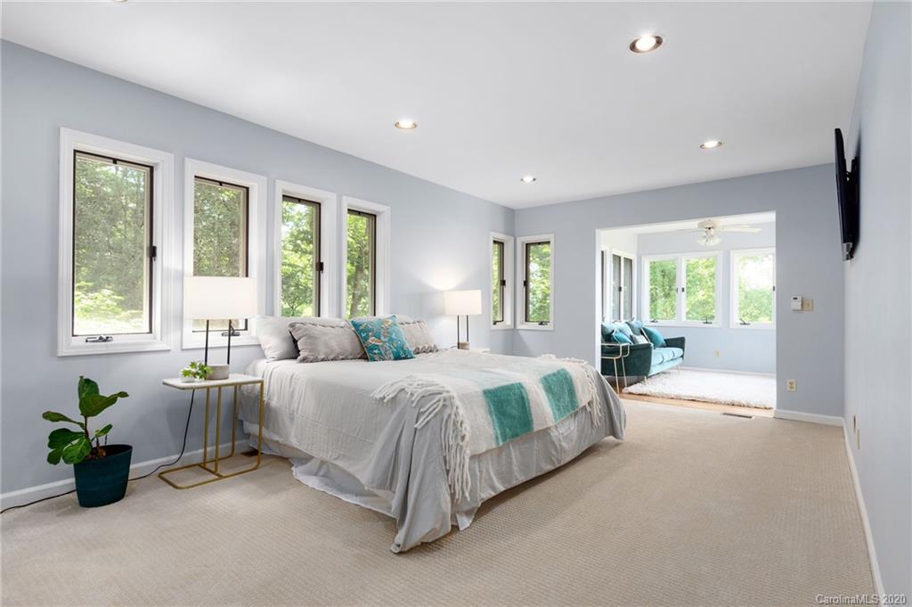 127 Stonecrest Drive Asheville NC 28803