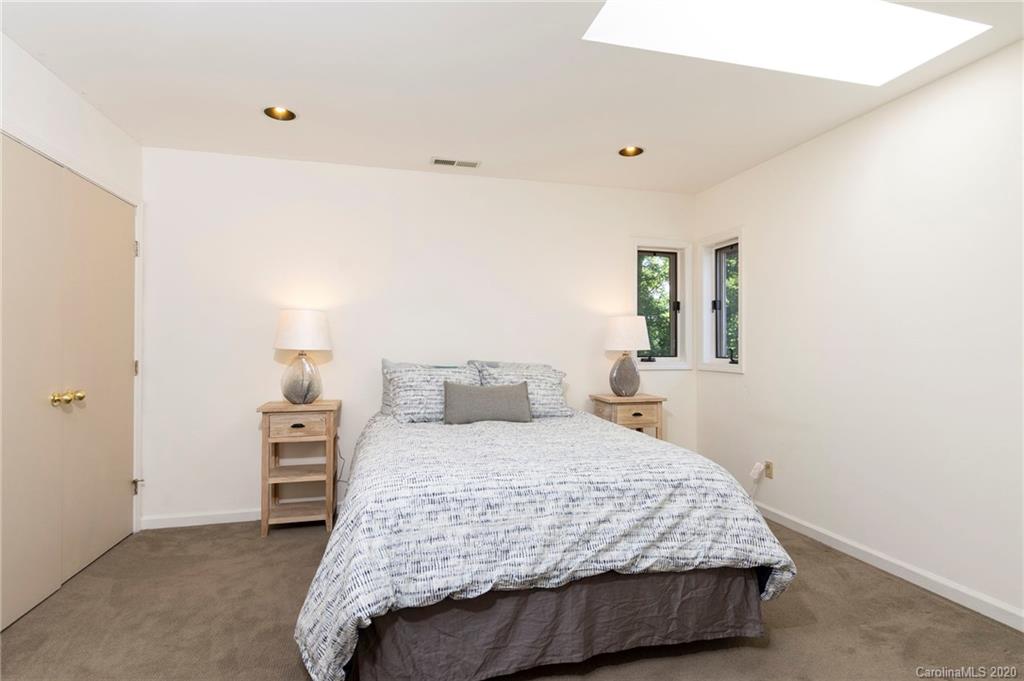 127 Stonecrest Drive Asheville NC 28803