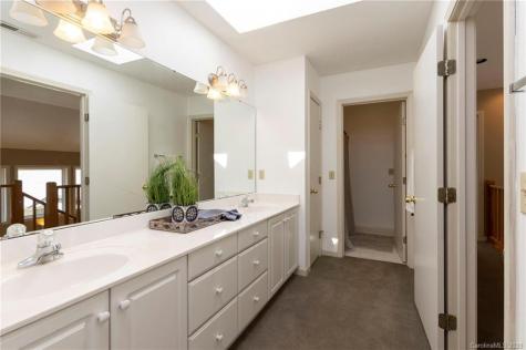 127 Stonecrest Drive Asheville NC 28803
