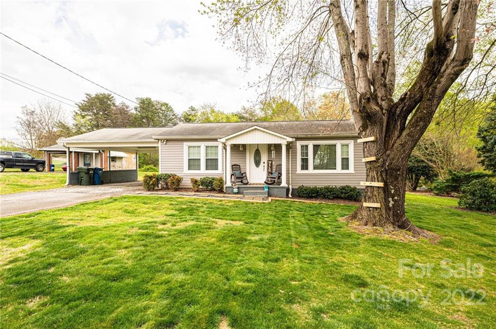1814 8th Street Drive NE Hickory NC 28601