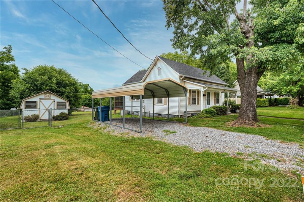 1308 1st Avenue NW Hickory NC 28601