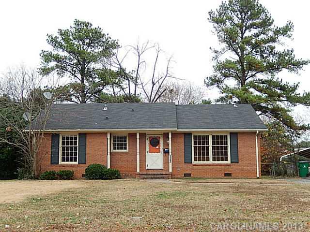 6815 Woodstream Drive Charlotte NC 28210