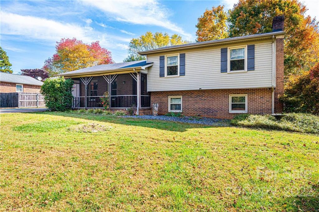 2410 23rd Street NE Hickory NC 28601
