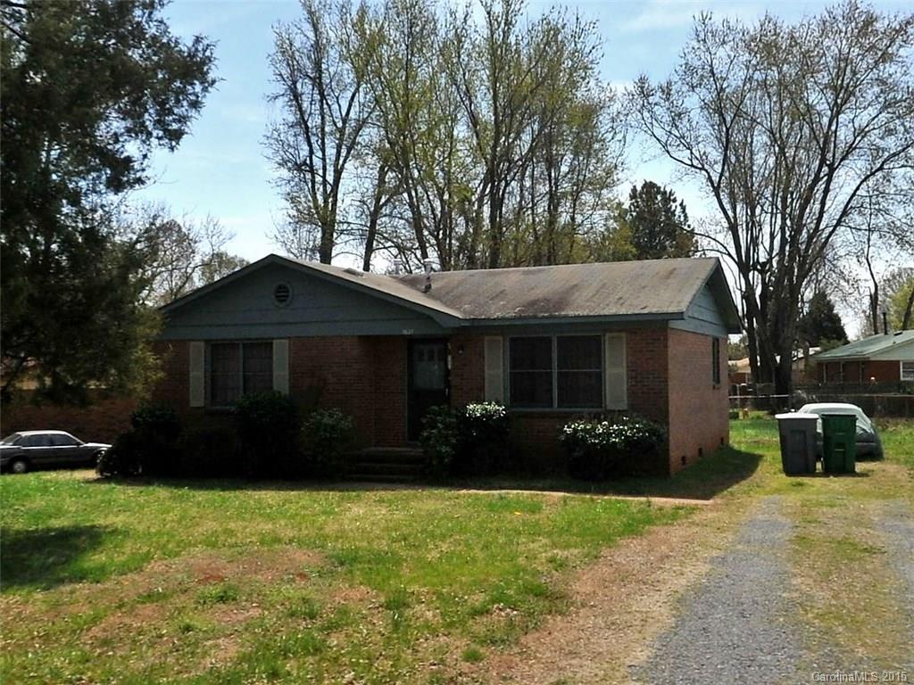 9827 Feldbank Drive Charlotte NC 28216