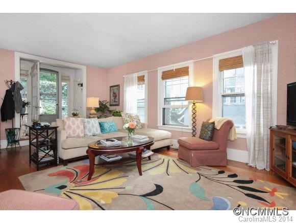 22 Howland Road Asheville NC 28804