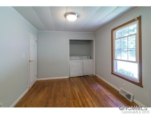 106 Park Ridge Avenue Swannanoa NC 28778