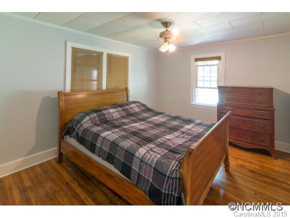 106 Park Ridge Avenue Swannanoa NC 28778