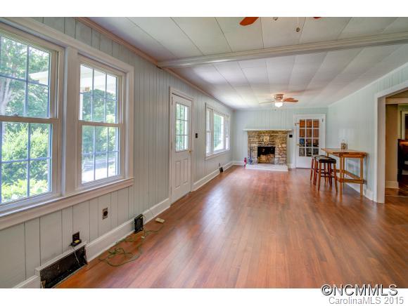 106 Park Ridge Avenue Swannanoa NC 28778