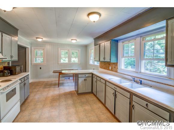 106 Park Ridge Avenue Swannanoa NC 28778