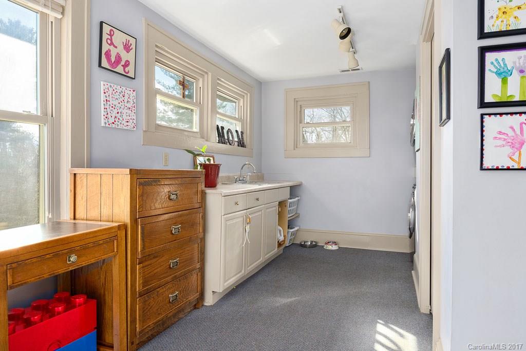26 Fenner Avenue Asheville NC 28804
