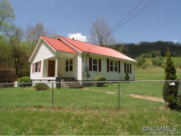 821 Charlie Brown Road Burnsville NC 28714