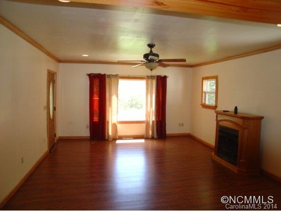 821 Charlie Brown Road Burnsville NC 28714