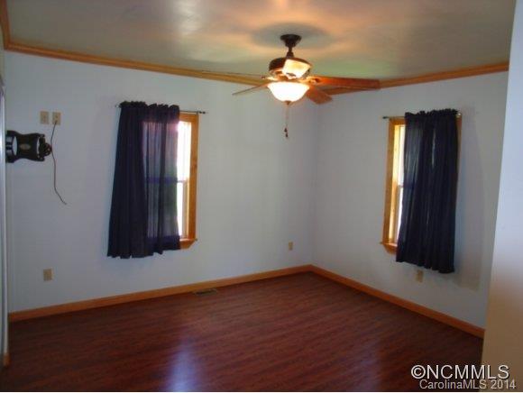 821 Charlie Brown Road Burnsville NC 28714