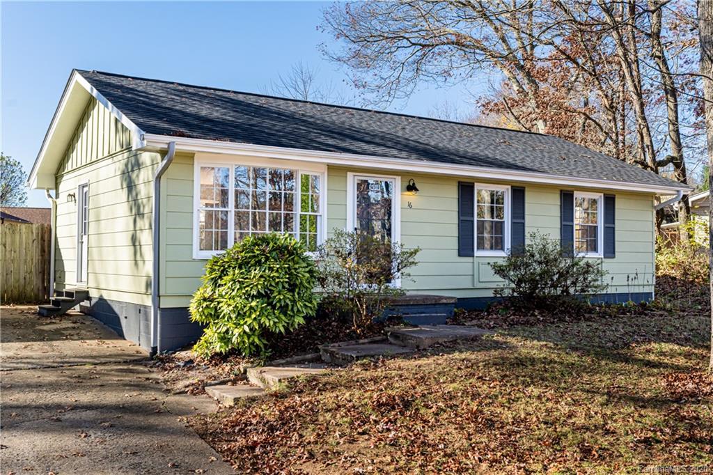 16 King Arthur Place Asheville NC 28806