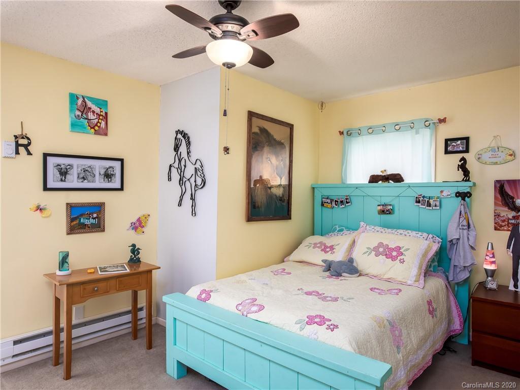 52 Bald Creek School Road Burnsville NC 28714