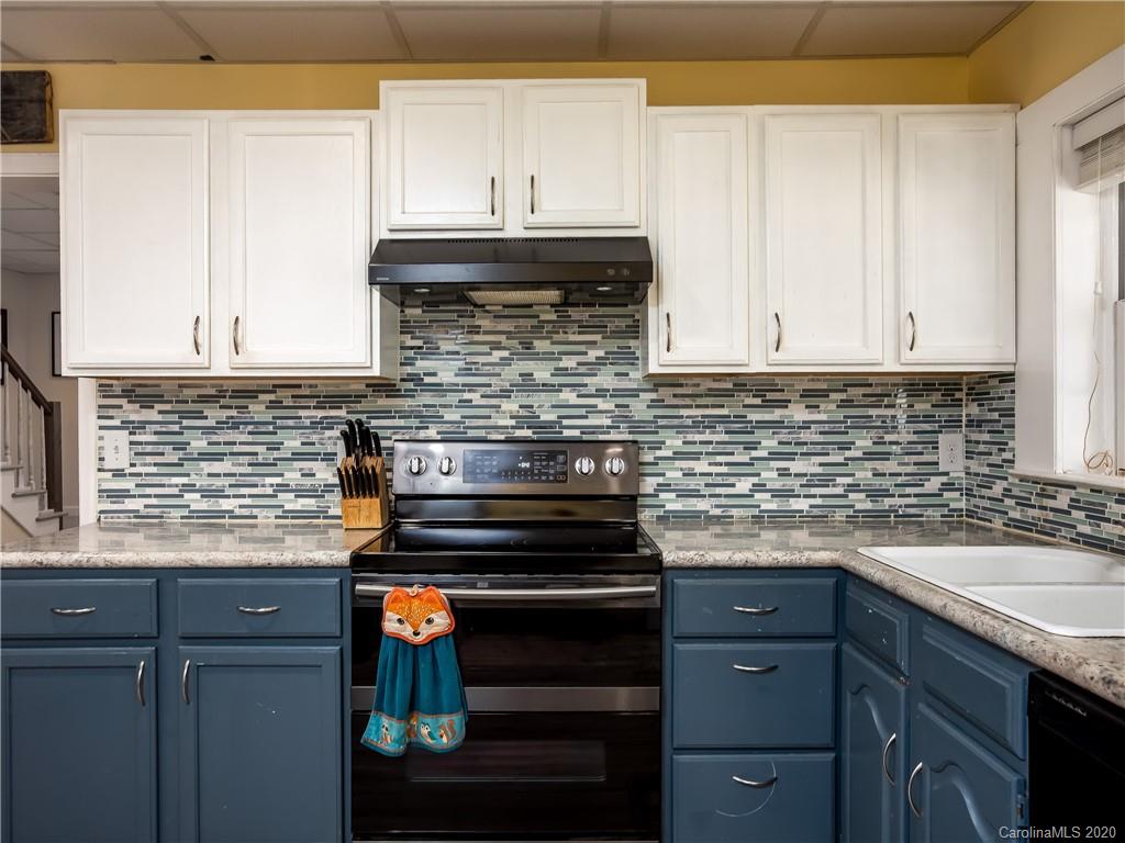 52 Bald Creek School Road Burnsville NC 28714