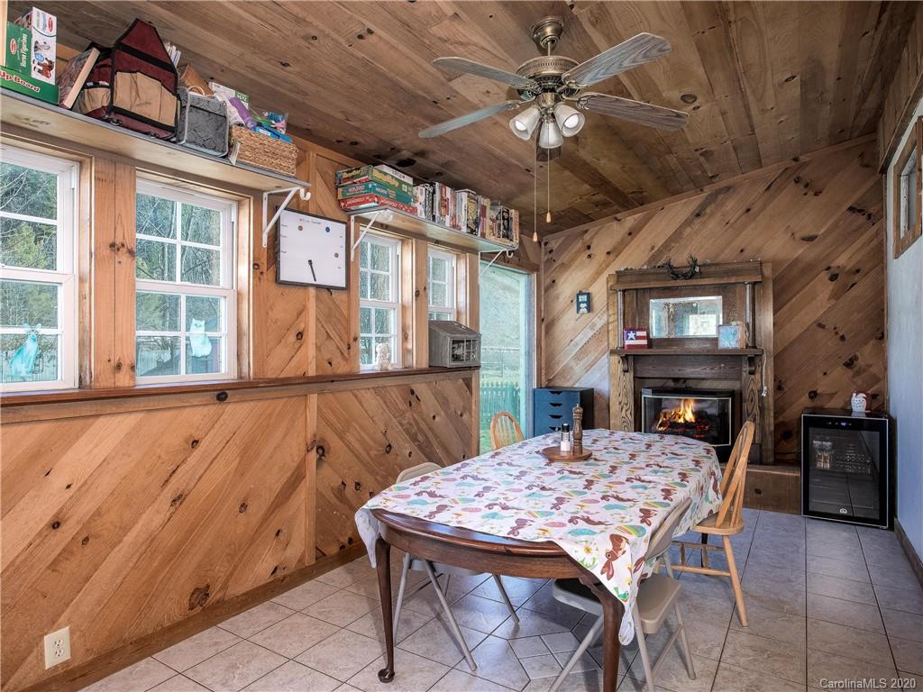 52 Bald Creek School Road Burnsville NC 28714
