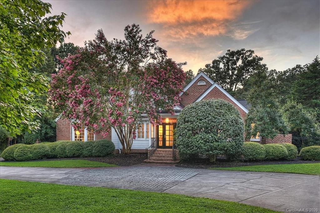 2114 Sharon Lane Charlotte NC 28211