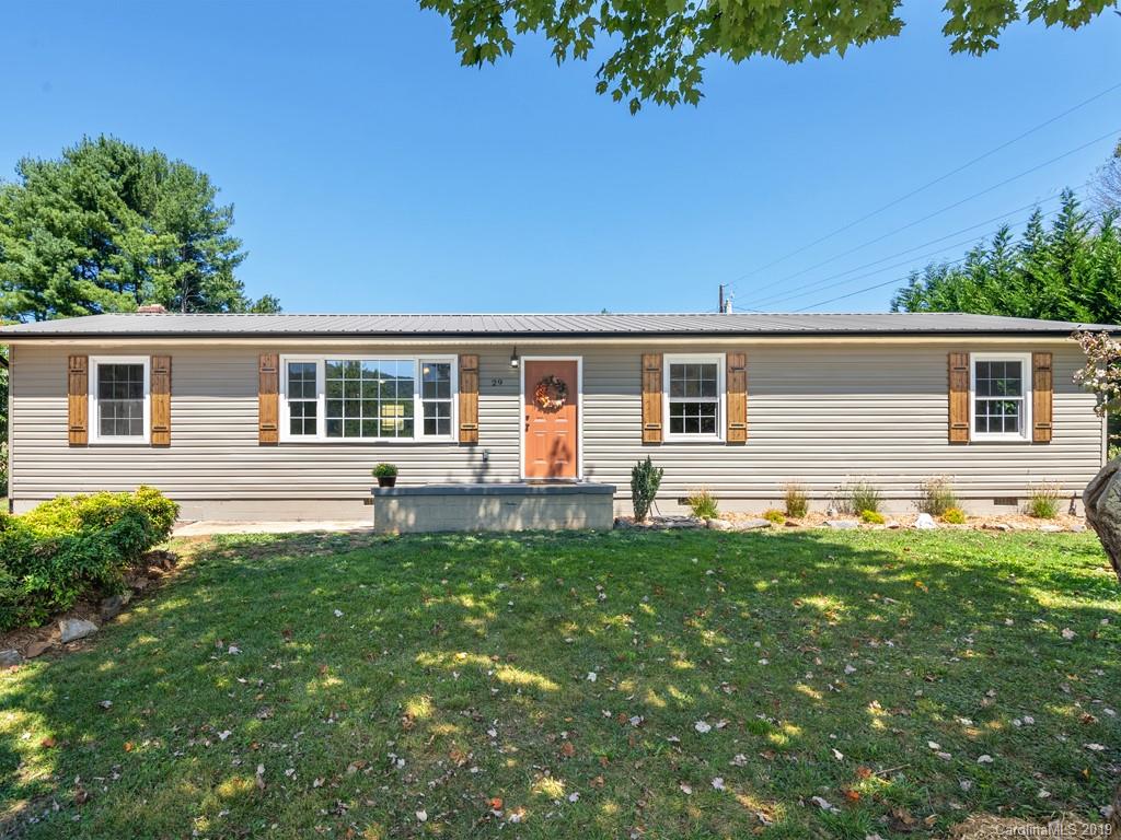 29 Chantilly Court Clyde NC 28721