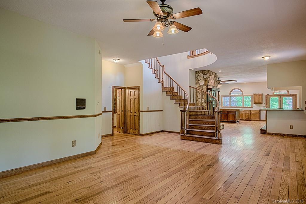 44 Golfview Drive Maggie Valley NC 28751