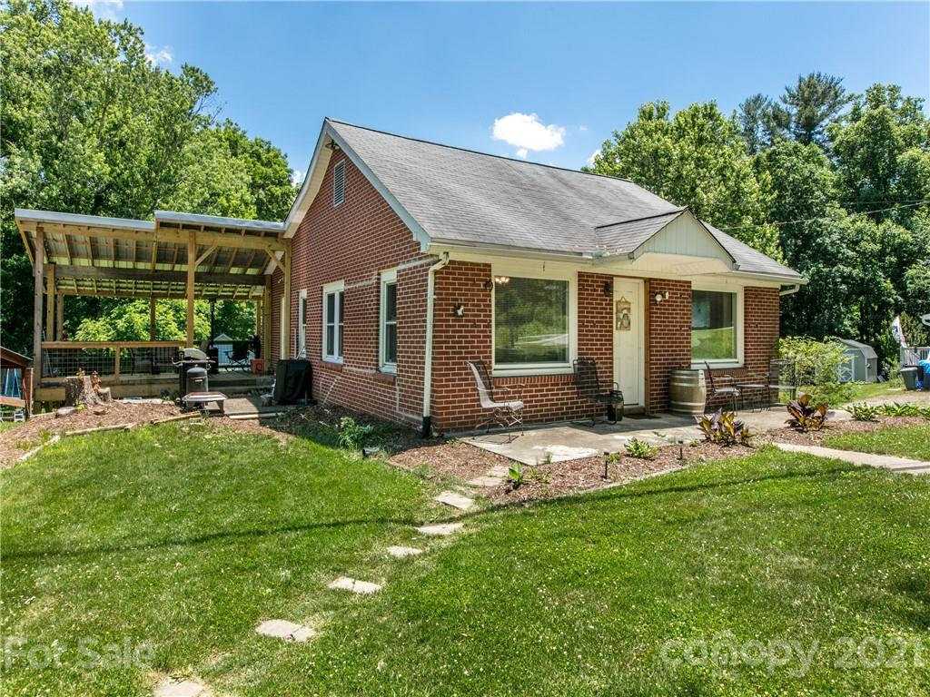 35 Old Fort Road Fairview NC 28730