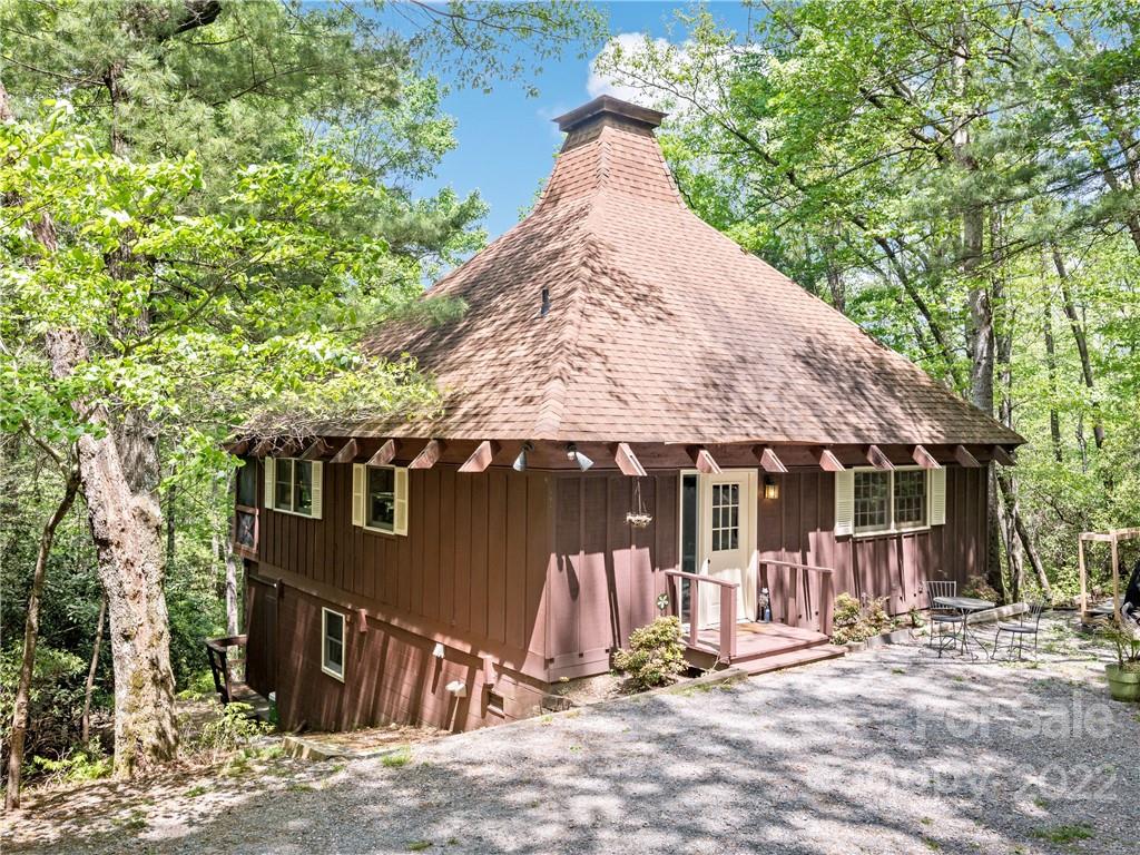 29 E Moytoy Lane Brevard NC 28712