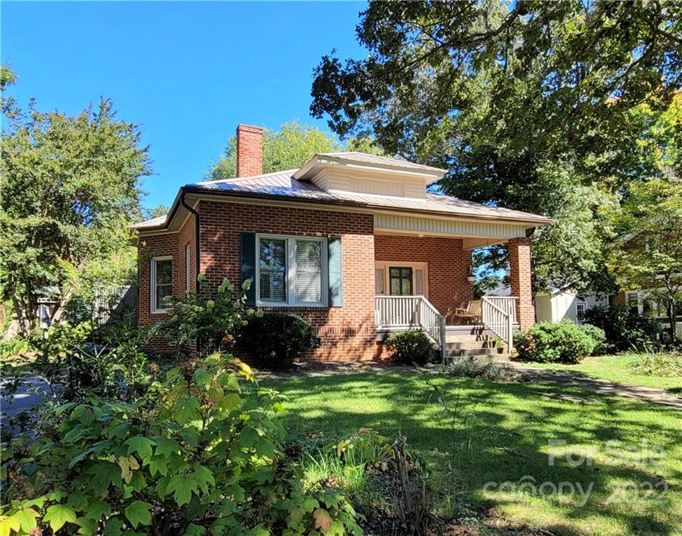108 Morehead Street Morganton NC 28655