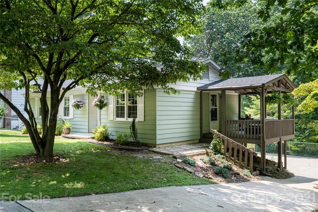 10 Brookshire Street Extension Asheville NC 28803