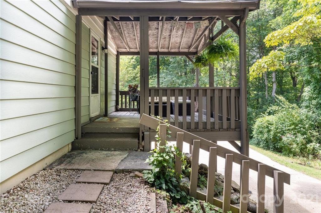 10 Brookshire Street Extension Asheville NC 28803