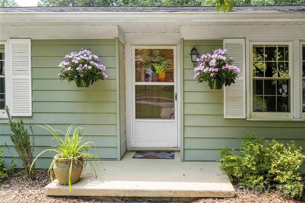 10 Brookshire Street Extension Asheville NC 28803