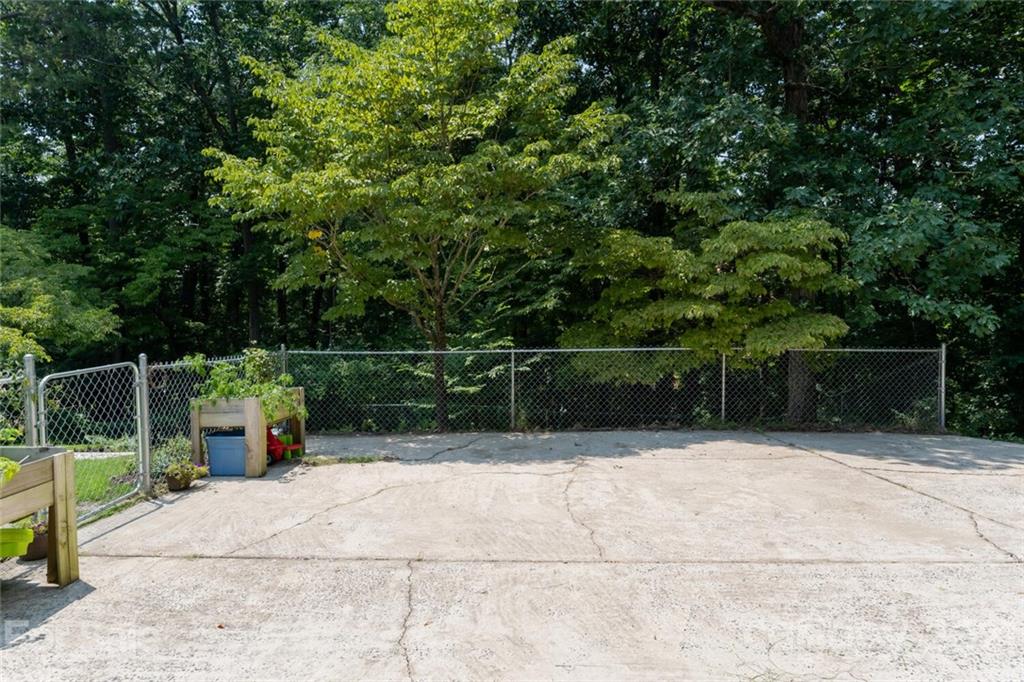 10 Brookshire Street Extension Asheville NC 28803