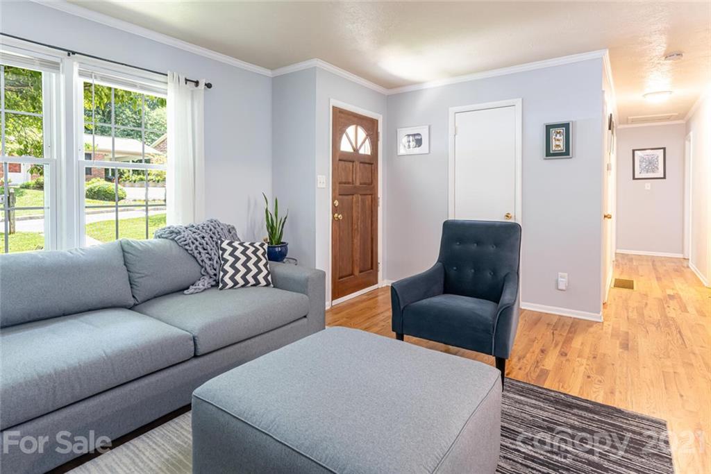 10 Brookshire Street Extension Asheville NC 28803