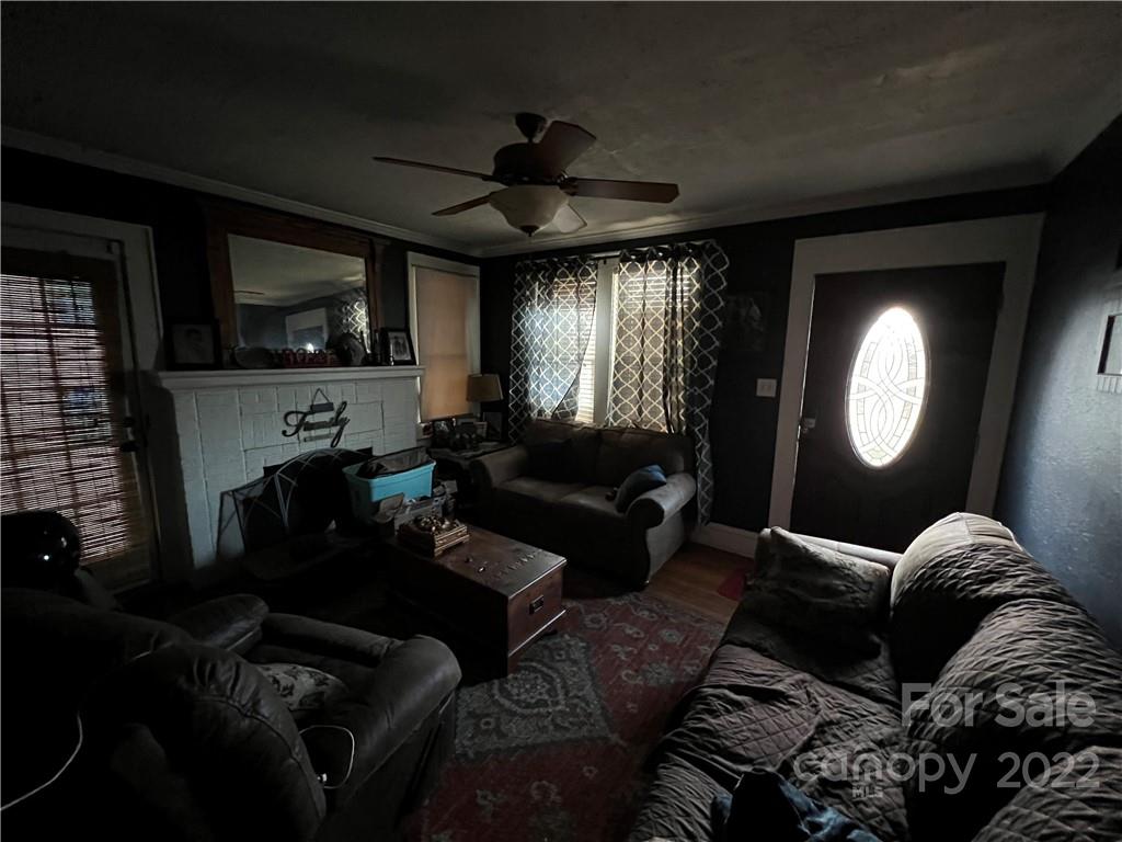 1403 Goat Farm Street Hickory NC 28601