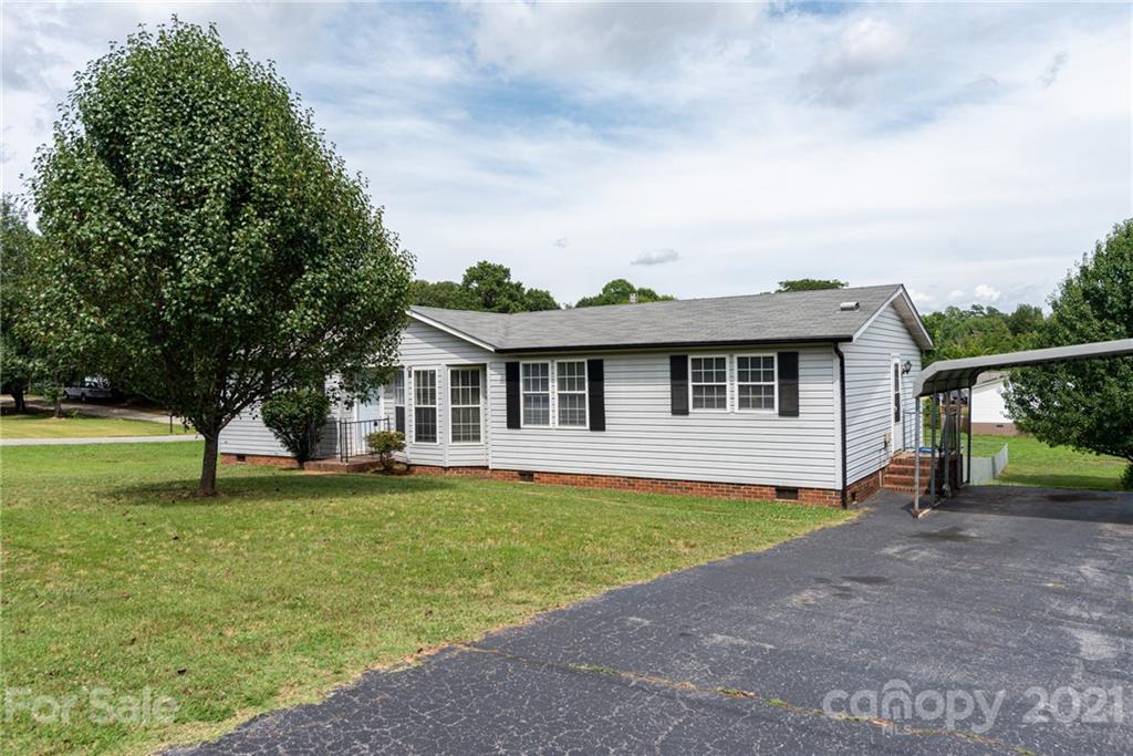 3034 Saint James Church Road Denver NC 28037