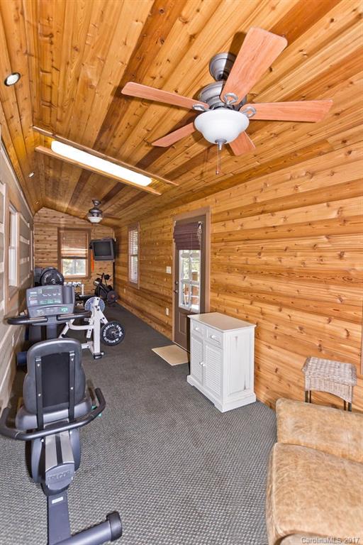 33 Pete Luther Road Candler NC 28715