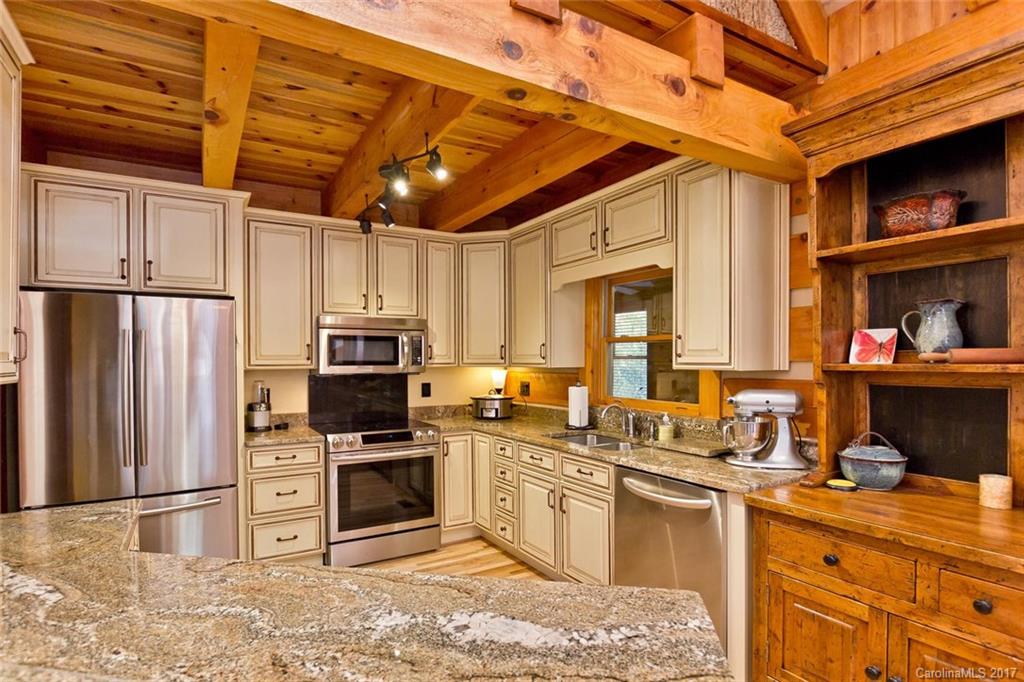 33 Pete Luther Road Candler NC 28715