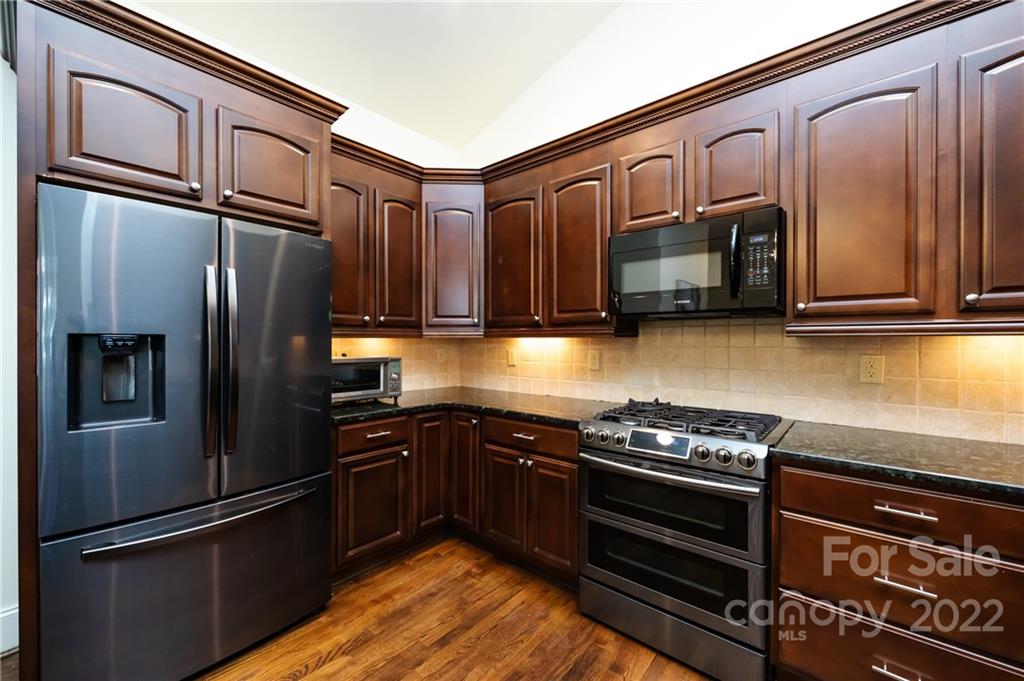 1236 Chandler Place Charlotte NC 28211
