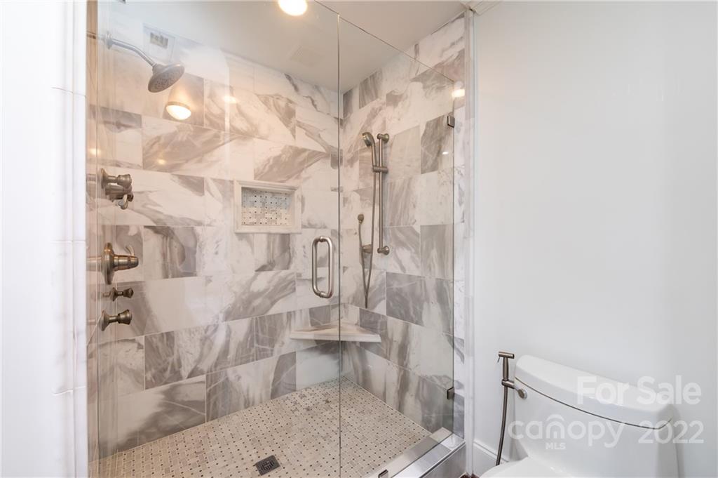 1236 Chandler Place Charlotte NC 28211