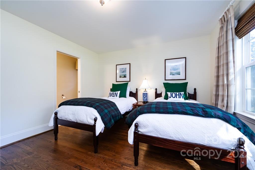 1236 Chandler Place Charlotte NC 28211