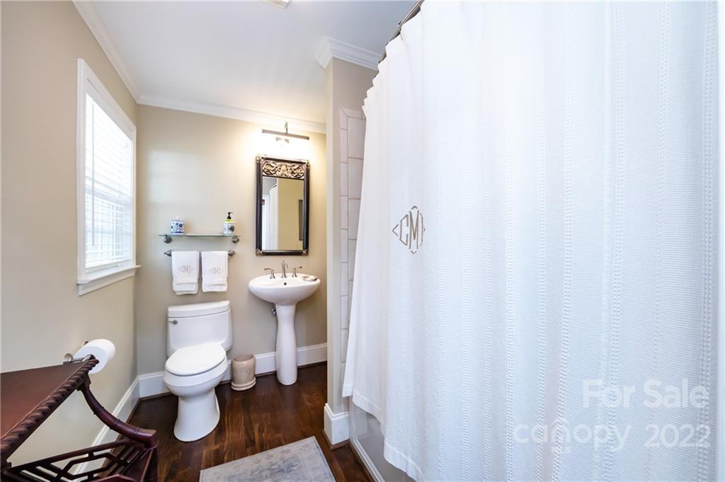 1236 Chandler Place Charlotte NC 28211