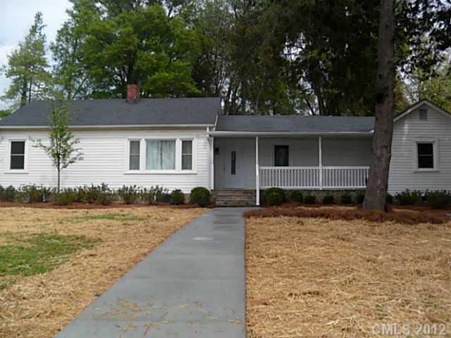 128 Oak Avenue Mount Holly NC 28120