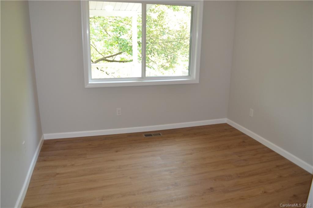 6 Arbutus Road Asheville NC 28805