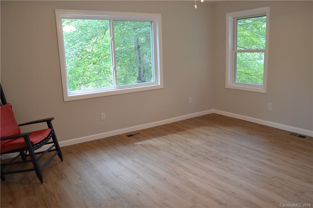 6 Arbutus Road Asheville NC 28805