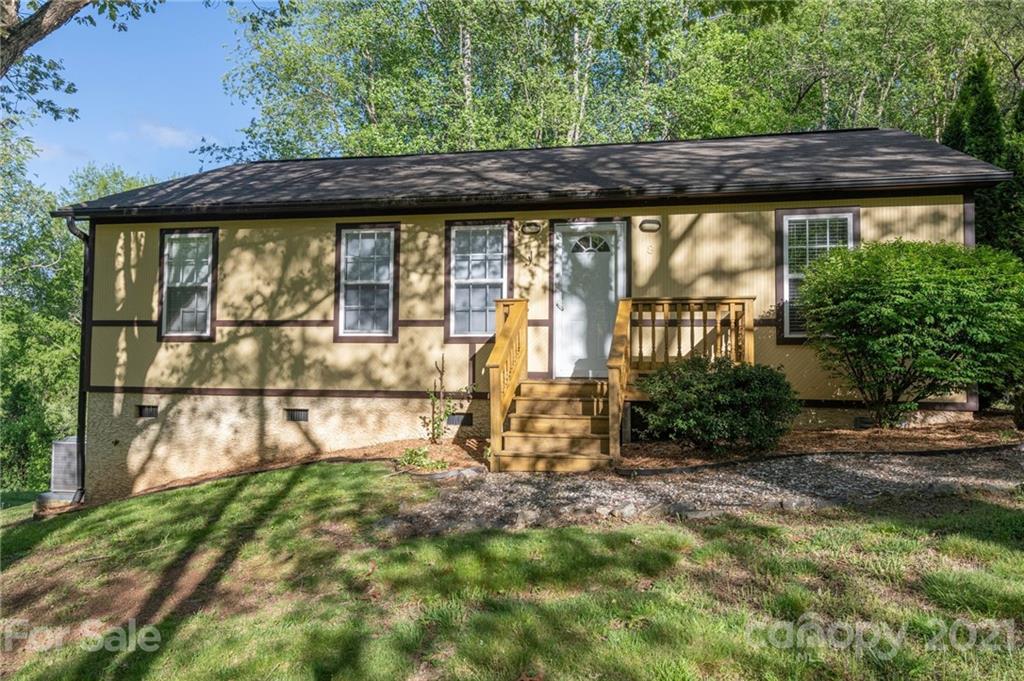 8 Crestview Court Asheville NC 28806