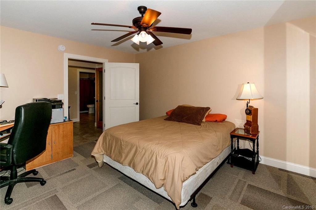 17 Arnie Drive Etowah NC 28729
