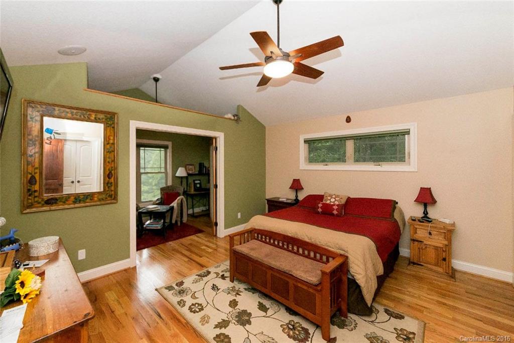 17 Arnie Drive Etowah NC 28729