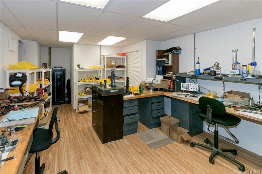 17 Arnie Drive Etowah NC 28729