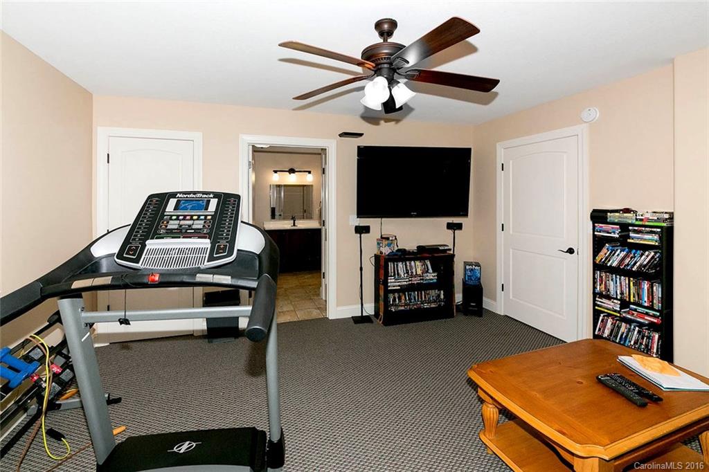 17 Arnie Drive Etowah NC 28729