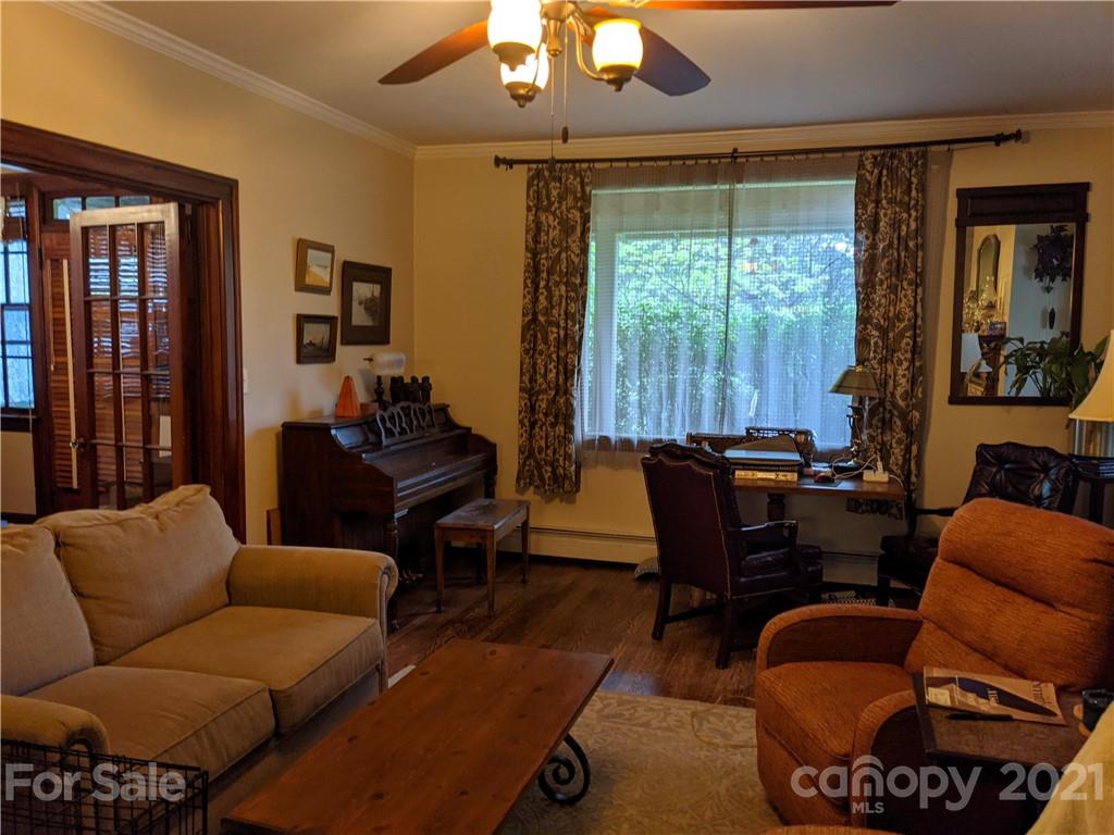 17 Westall Avenue Asheville NC 28804